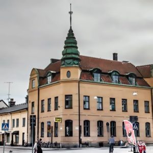 Ungdomens Hus flyttar till f.d. Karl-Johansgården