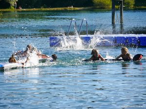 FÖR DEN BADSUGNE | Så undviker du att bli sjuk när du badar i sjöar och vattendrag